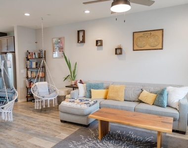 505 Lark Way - Photo Thumbnail 10