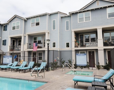 505 Lark Way - Photo Thumbnail 34