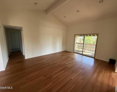 460 Arbor Lane Court - Photo Thumbnail 1