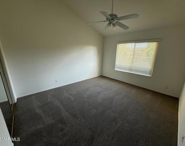 460 Arbor Lane Court - Photo Thumbnail 10