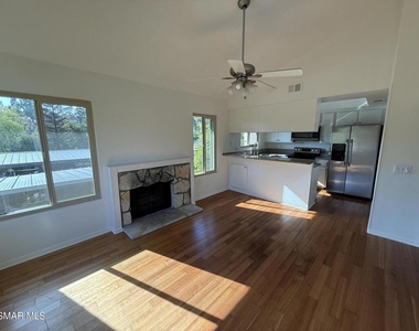 460 Arbor Lane Court - Photo Thumbnail 5