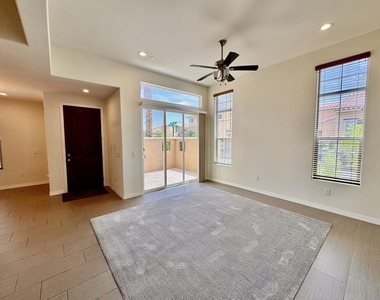 52065 Graythorn Way - Photo Thumbnail 8