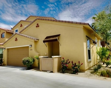 52065 Graythorn Way - Photo Thumbnail 2