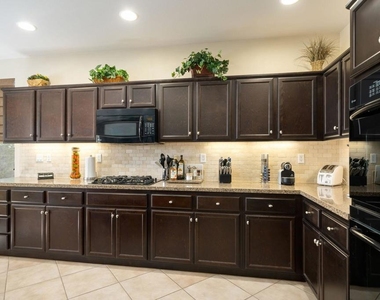 81462 Joshua Tree Court - Photo Thumbnail 17