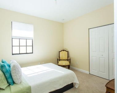 10426 Wellington Parc Drive - Photo Thumbnail 9