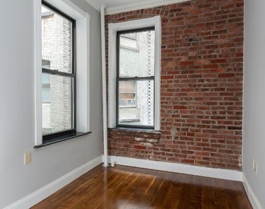 Avenue B - Photo Thumbnail 1