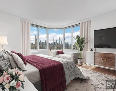 East 79th Street - Photo Thumbnail 8