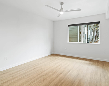 3131 Homestead Road - Photo Thumbnail 13