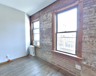 East 13th Street - Photo Thumbnail 5