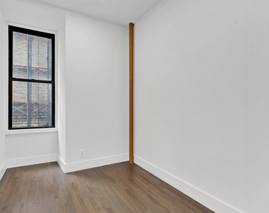 Madison Avenue - Photo Thumbnail 4