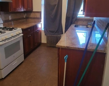120-15 Jamaica Ave - Photo Thumbnail 3