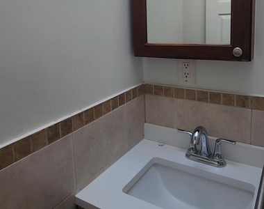 120-15 Jamaica Ave - Photo Thumbnail 5