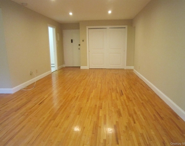 14 Charles Lane - Photo Thumbnail 5