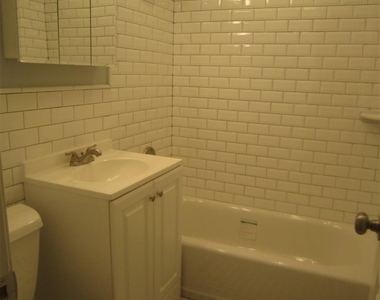 14 Charles Lane - Photo Thumbnail 12