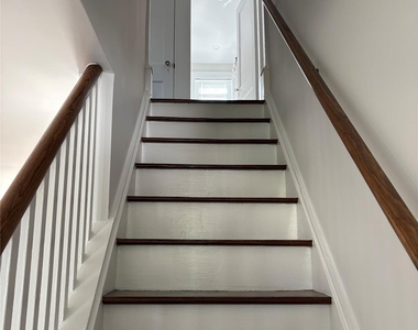 23 Perry Avenue - Photo Thumbnail 19