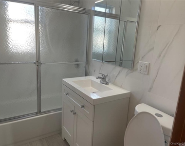 83-27 255th Street - Photo Thumbnail 4