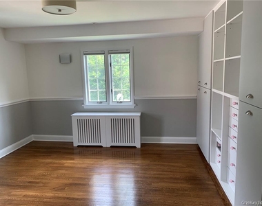18 Chestnut Avenue - Photo Thumbnail 12