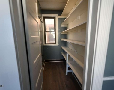 4 Washington Street - Photo Thumbnail 13