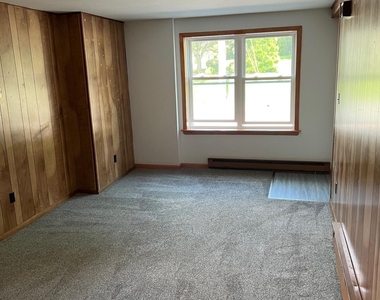 142 Old Loudon Road - Photo Thumbnail 7