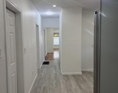 434 Division Street - Photo Thumbnail 4