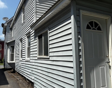 44 S Perry Street - Photo Thumbnail 2