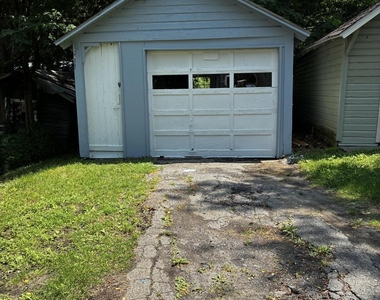 44 S Perry Street - Photo Thumbnail 4