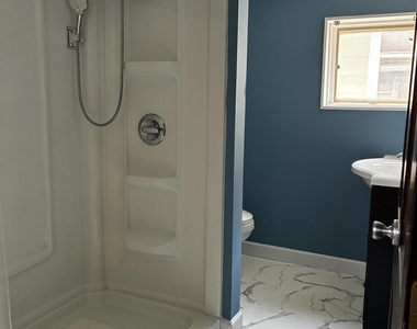 44 S Perry Street - Photo Thumbnail 6