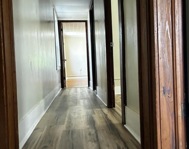 44 S Perry Street - Photo Thumbnail 10