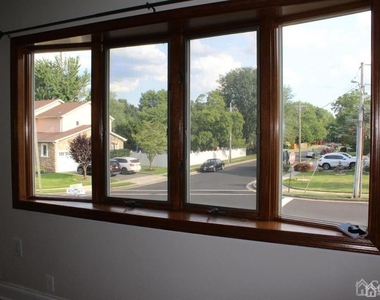 218 Nicholson Avenue - Photo Thumbnail 10