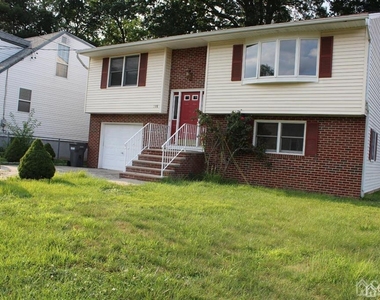 218 Nicholson Avenue - Photo Thumbnail 1