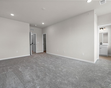 206 Lyla Lane - Photo Thumbnail 16