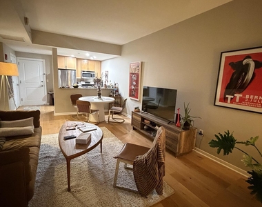 20 Livingston Avenue - Photo Thumbnail 1