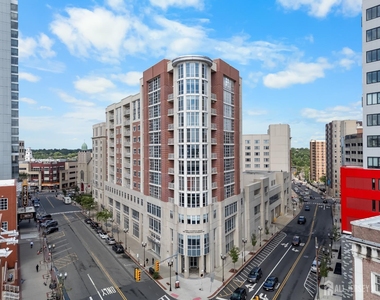 20 Livingston Avenue - Photo Thumbnail 2