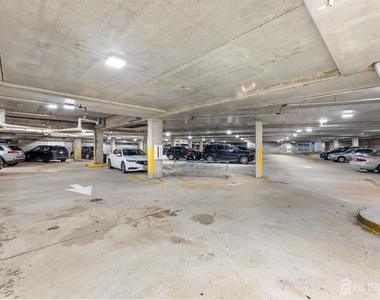 20 Livingston Avenue - Photo Thumbnail 31
