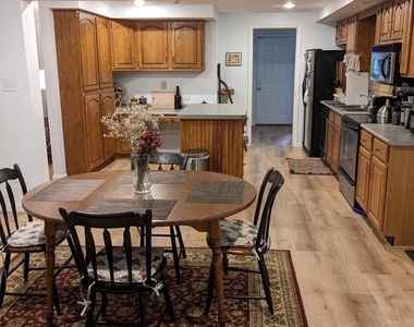 164 Ashley Drive - Photo Thumbnail 9