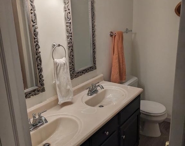 164 Ashley Drive - Photo Thumbnail 20