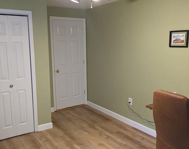 164 Ashley Drive - Photo Thumbnail 19