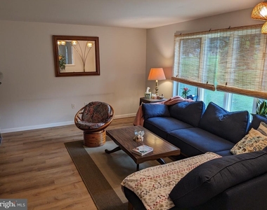 164 Ashley Drive - Photo Thumbnail 3