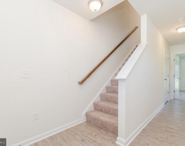 172 Drexel Court - Photo Thumbnail 10