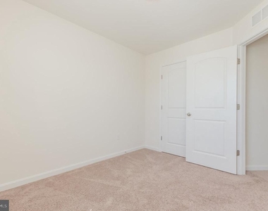 172 Drexel Court - Photo Thumbnail 46