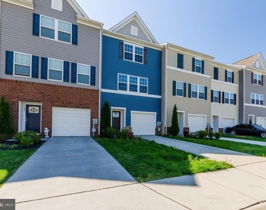 172 Drexel Court - Photo Thumbnail 1