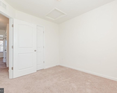 172 Drexel Court - Photo Thumbnail 40