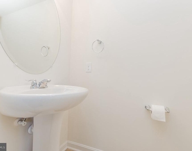 172 Drexel Court - Photo Thumbnail 15