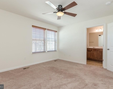 172 Drexel Court - Photo Thumbnail 31