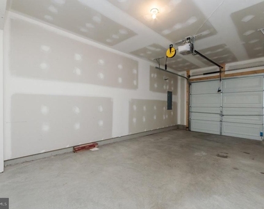 172 Drexel Court - Photo Thumbnail 47