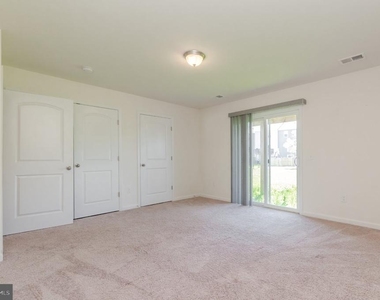 172 Drexel Court - Photo Thumbnail 14