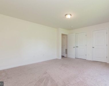 172 Drexel Court - Photo Thumbnail 13