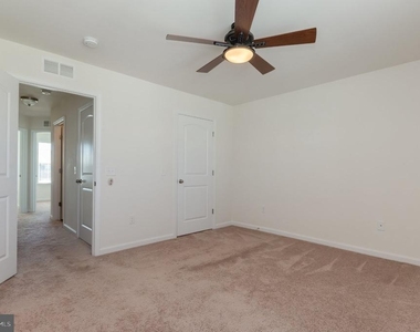 172 Drexel Court - Photo Thumbnail 33