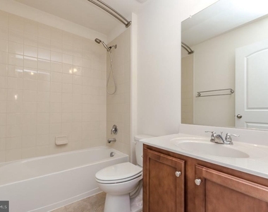 172 Drexel Court - Photo Thumbnail 38