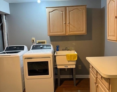 36 Dorothy Lane - Photo Thumbnail 9
